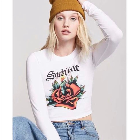 Forever 21 Tops - Sublime long sleeve crop top